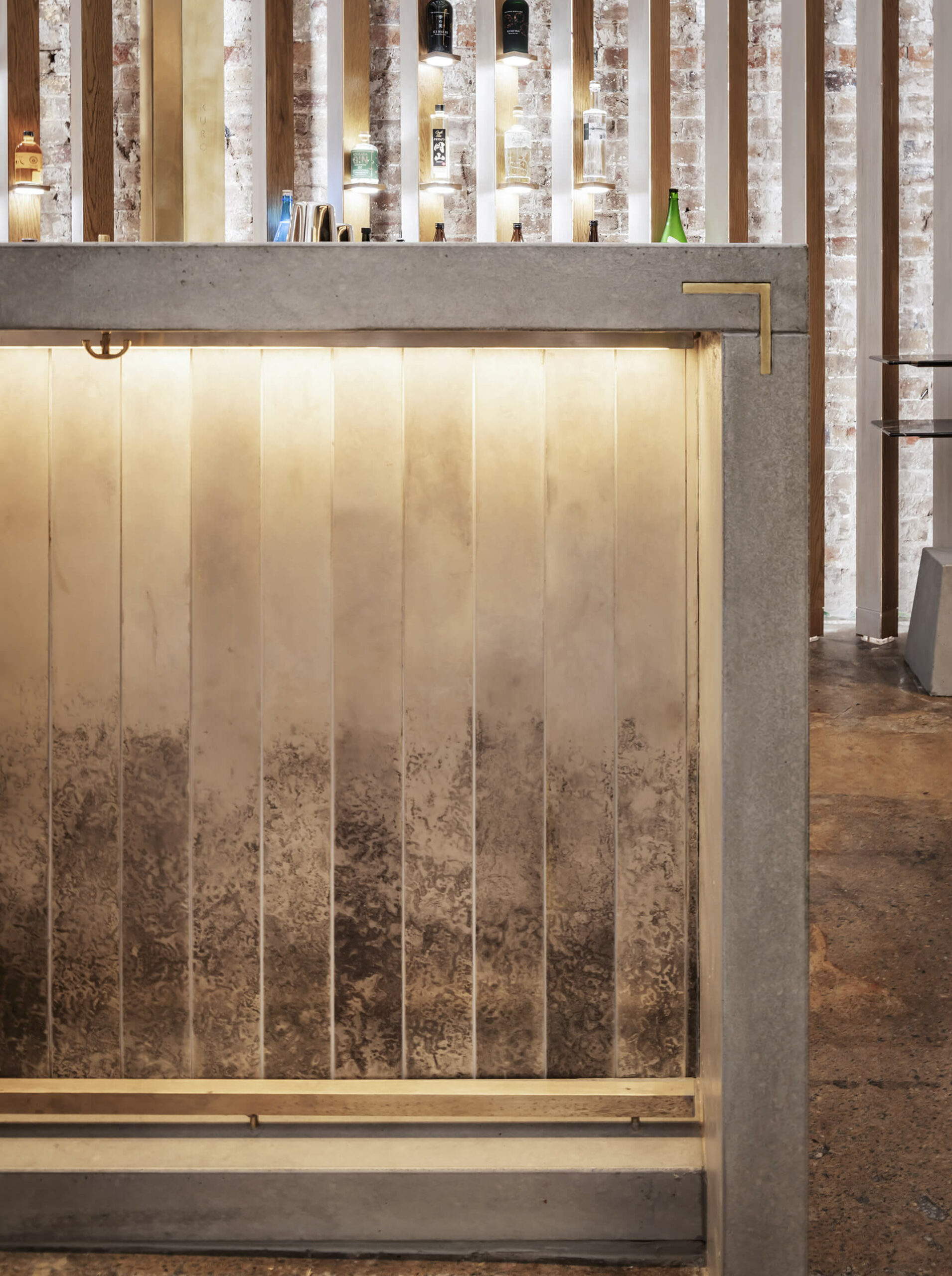 Kuro Bar and Dining 4