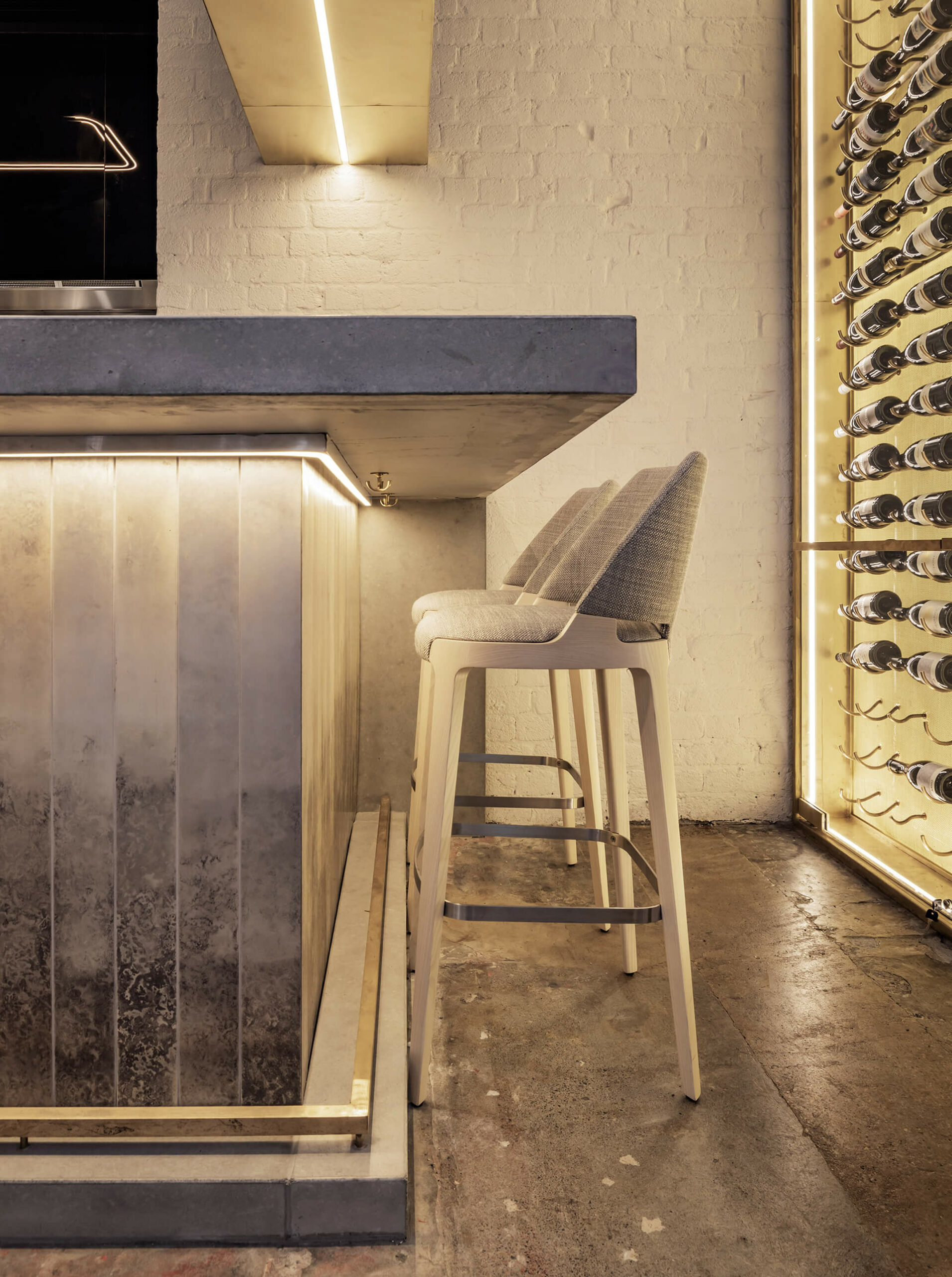 Kuro Bar and Dining 6