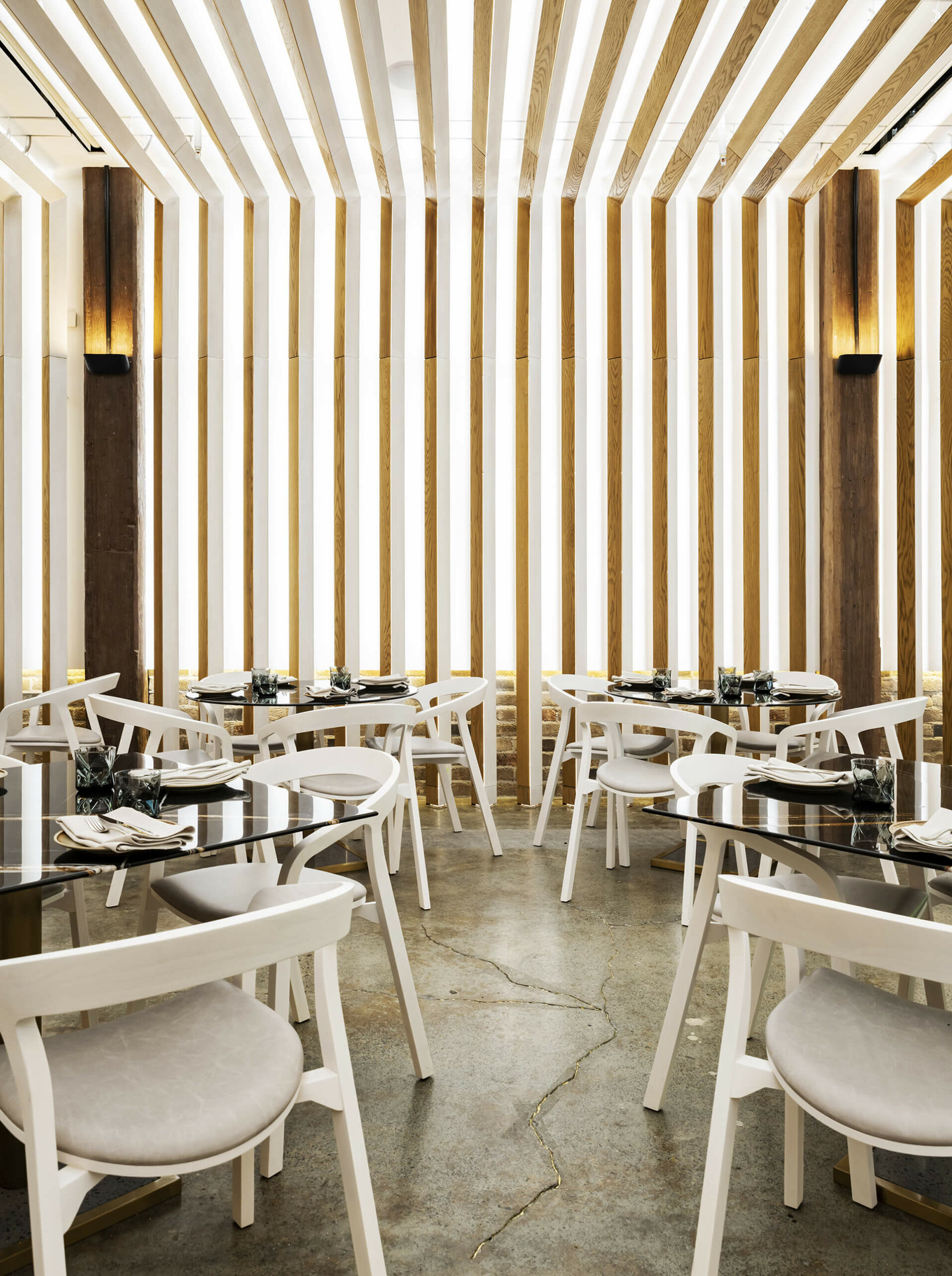 Kuro Bar and Dining 9